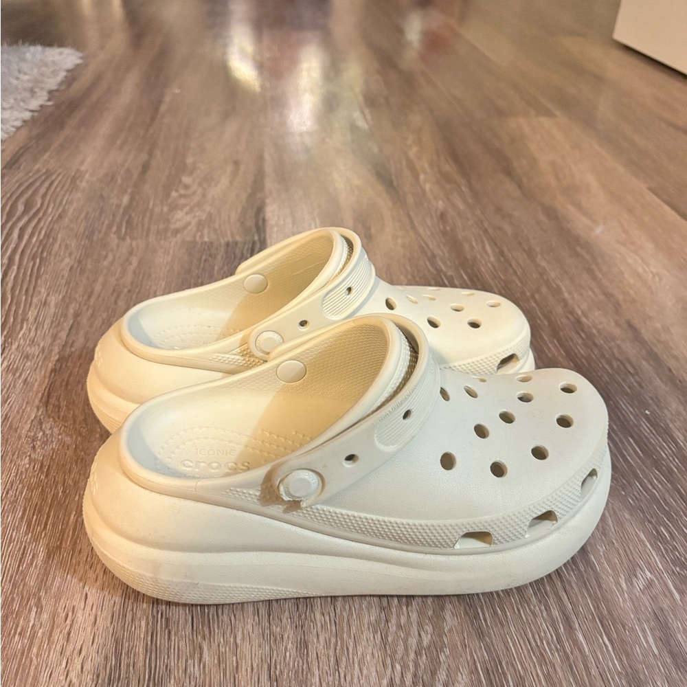 Platform Crocs Women’s